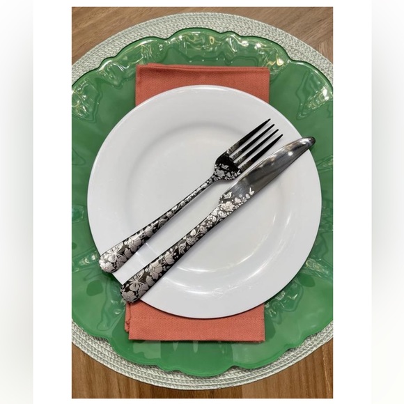 Adley Plates set of 4 - Picture 16 of 16